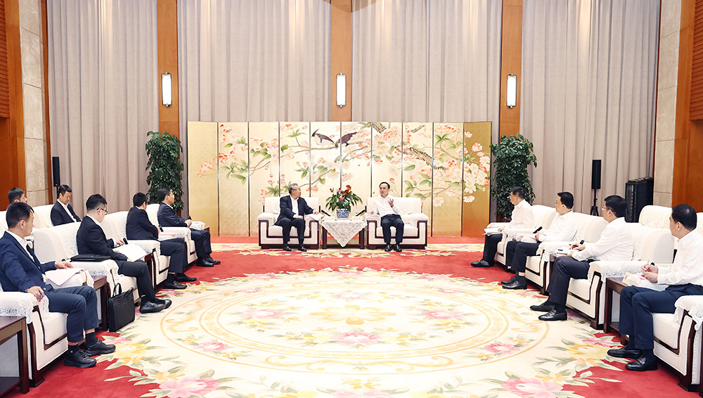刘敬桢、徐鸿与徐州市委书记宋乐伟座谈交流